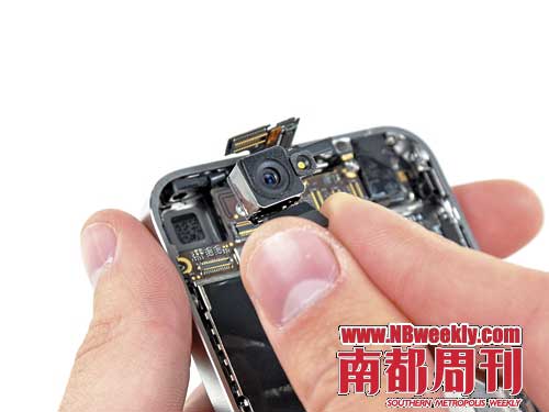 南都周刊:撬開iPhone4潘多拉魔盒