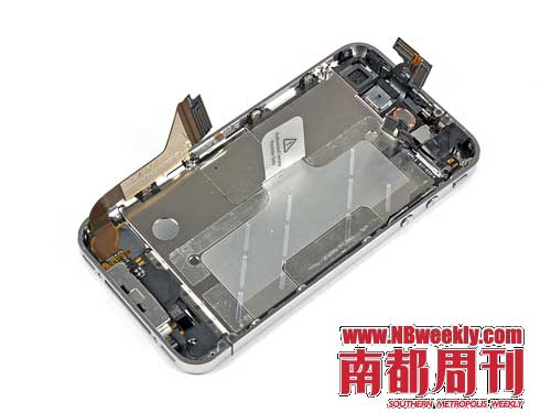 南都周刊:撬開iPhone4潘多拉魔盒