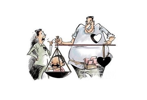 窮人為買“蘋果”設(shè)備:裸照換錢賣腎搬磚